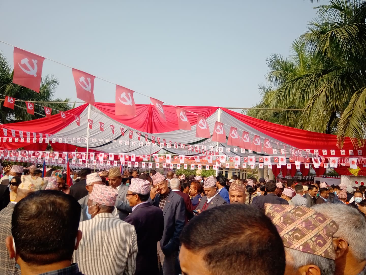 एमालेको निर्वाचित केन्द्रीय कमिटीको पहिलो बैठक सौराहामै बस्ने